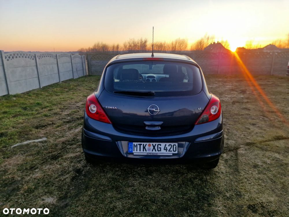 Opel Corsa 1.2 16V Innovation - 7