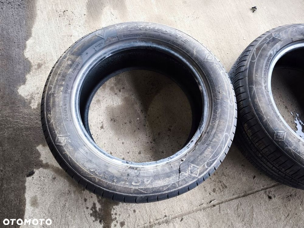 OPONA OPONY LATO APTANY EXPEDITE RU101 235/60R18 107V 39/20 39/21 5-6MM - 11