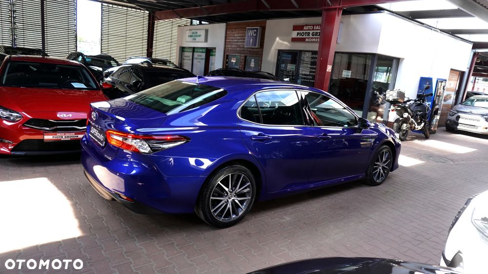 Toyota Camry 2.5 Hybrid Executive CVT - 17