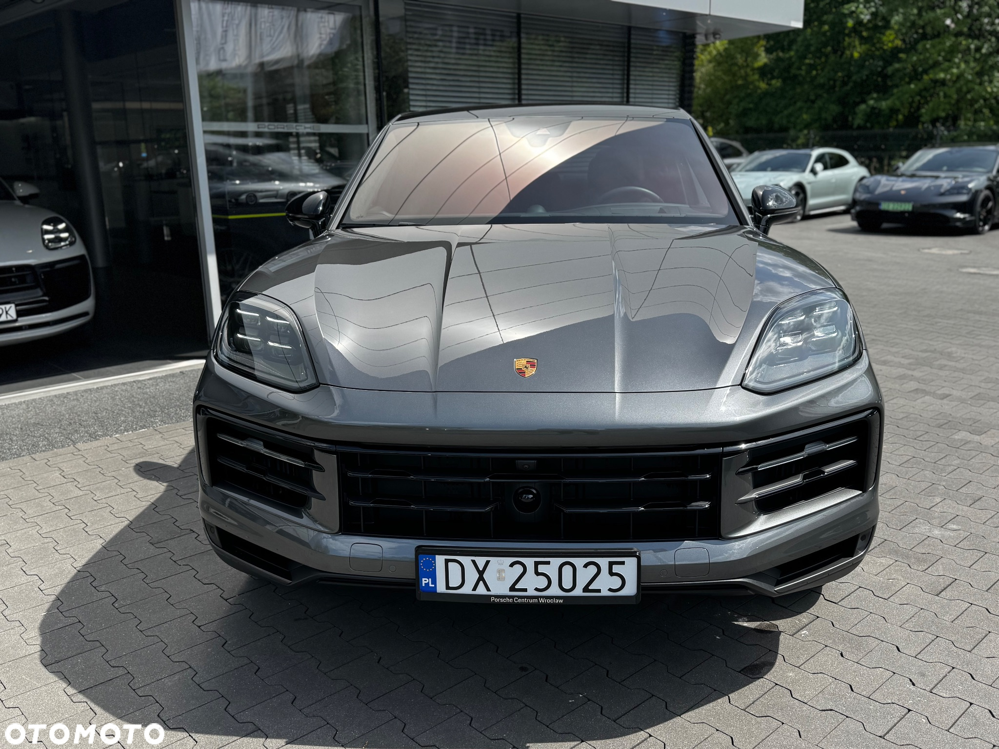 Porsche Cayenne Coupe E-Hybrid PHEV - 8