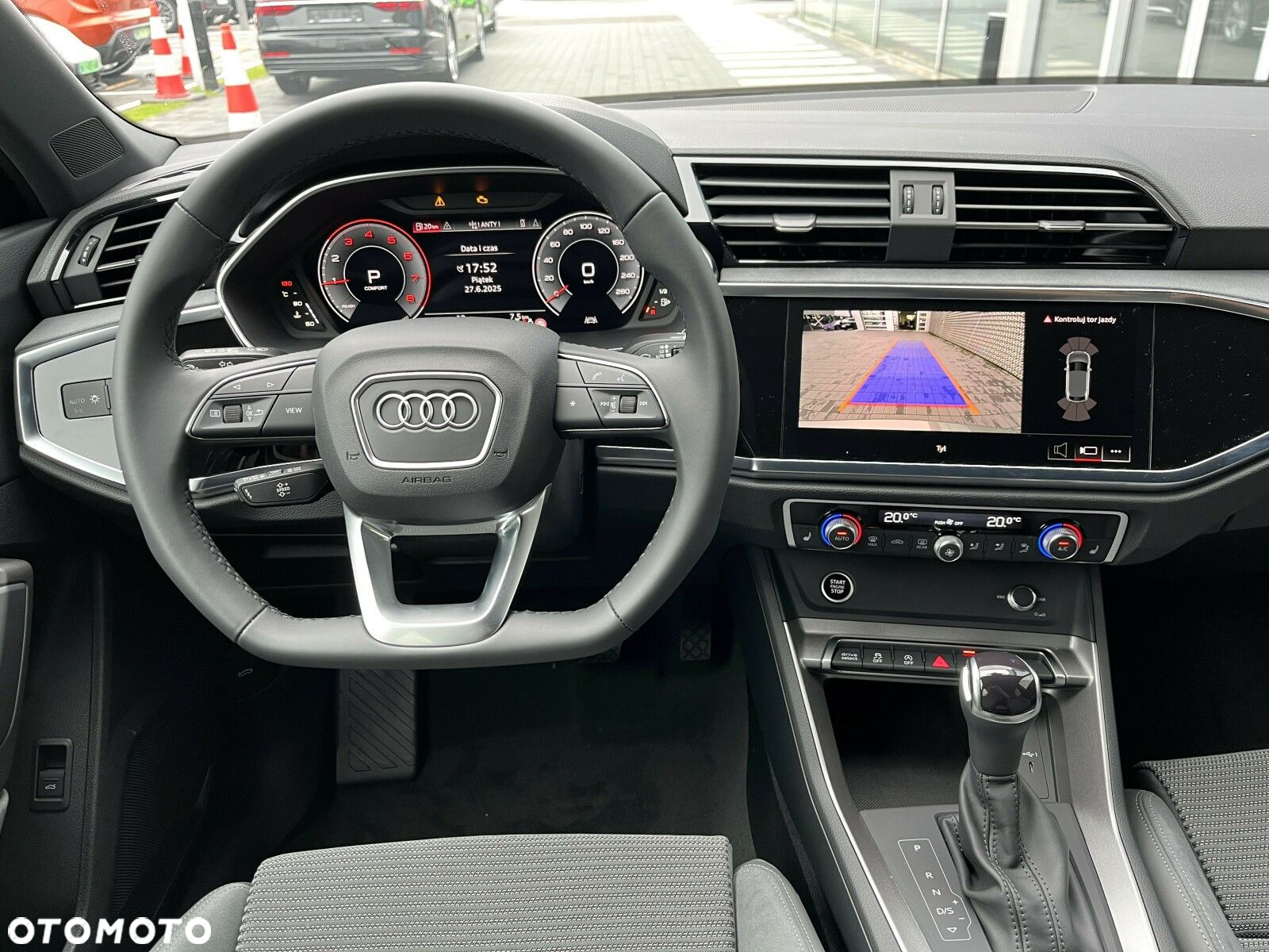 Audi Q3 Sportback - 15