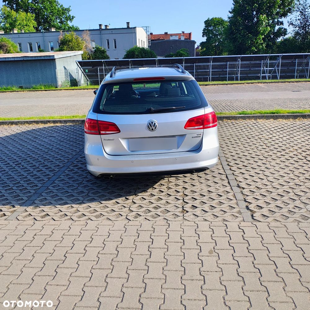 Volkswagen Passat 1.6 TDI Trendline - 2