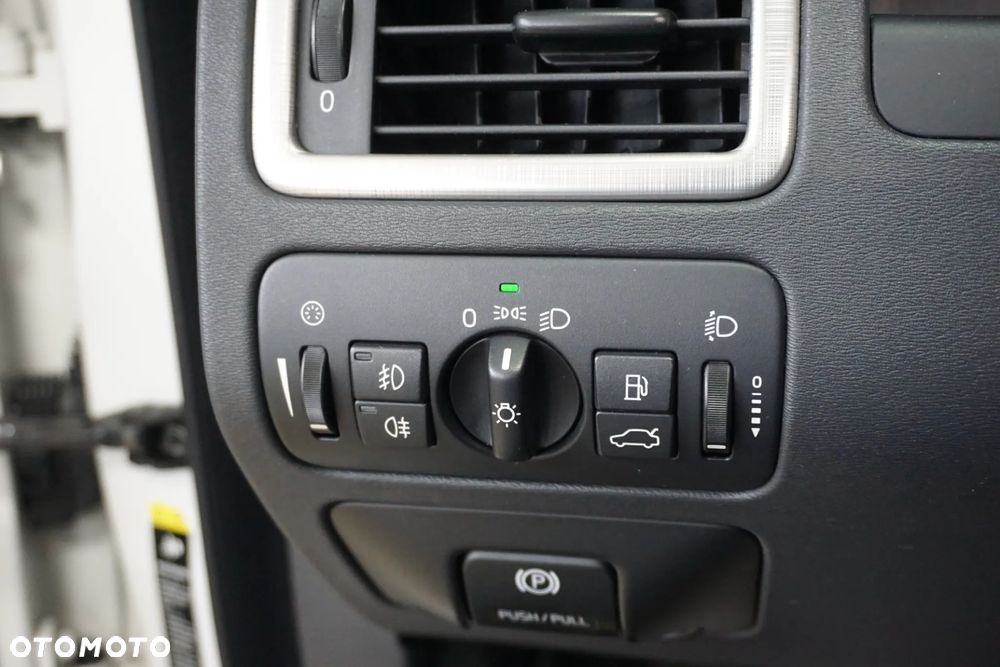 Volvo V70 2.0D Kinetic - 25