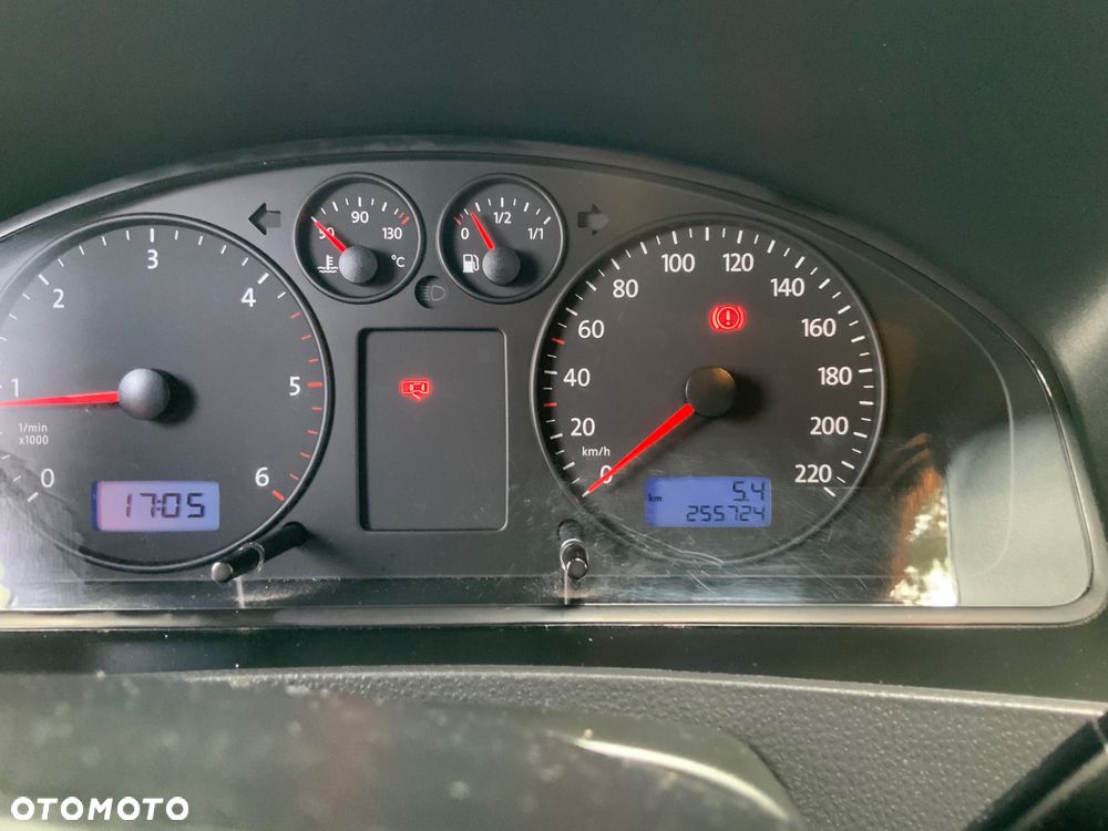 Volkswagen Transporter - 9