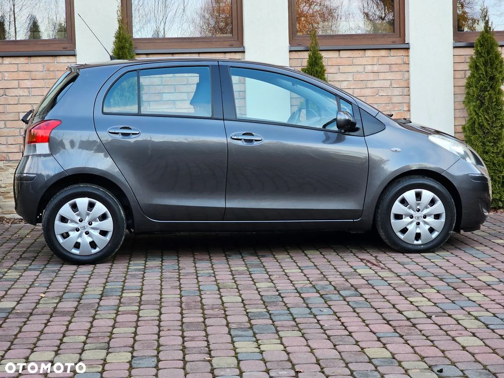 Toyota Yaris 1.33 VVT-i Life - 10