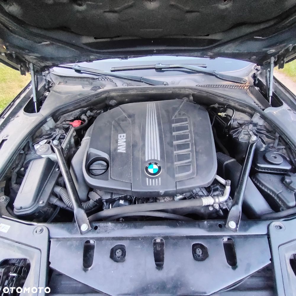 BMW Seria 5 530d xDrive Touring Sport-Aut - 20