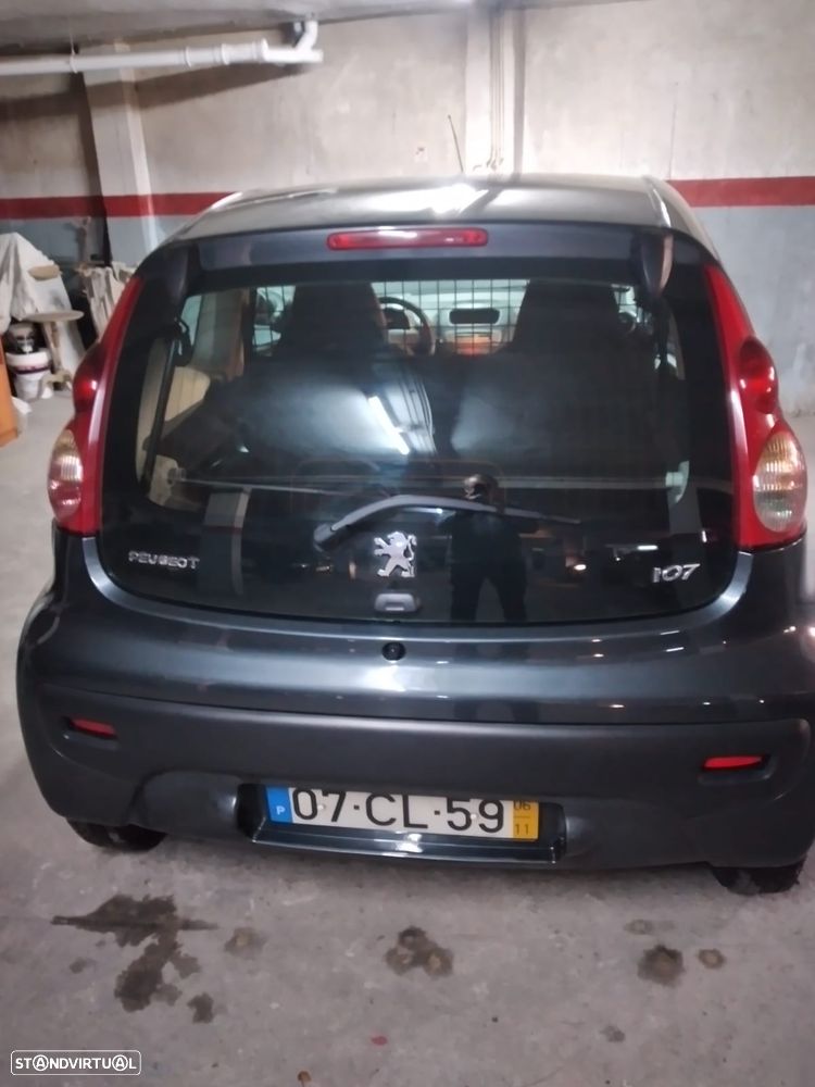 Peugeot 107 1.4 HDi Trendy - 6