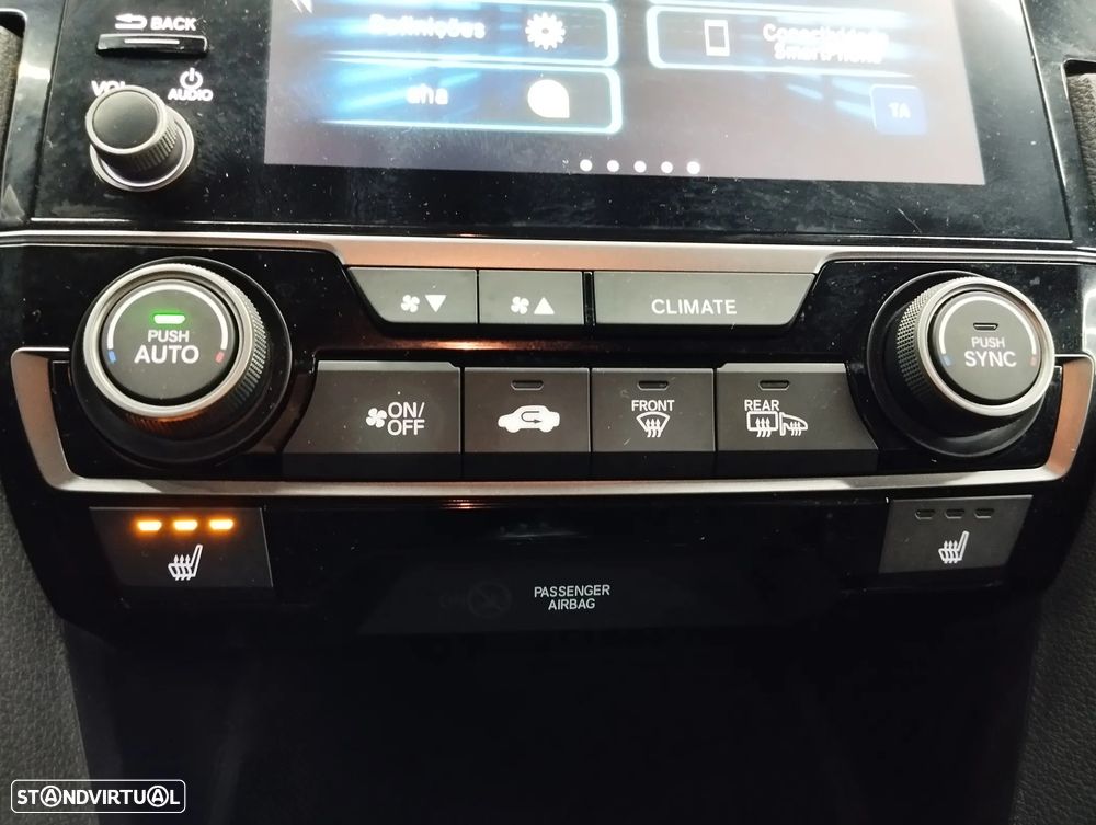 Honda Civic 1.0 i-VTEC Elegance Navi - 29