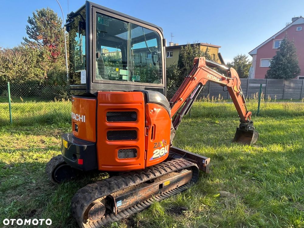 Hitachi ZX26U - 3