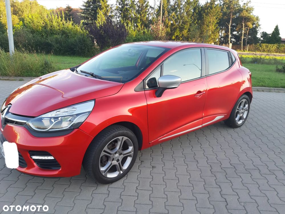 Renault Clio - 12