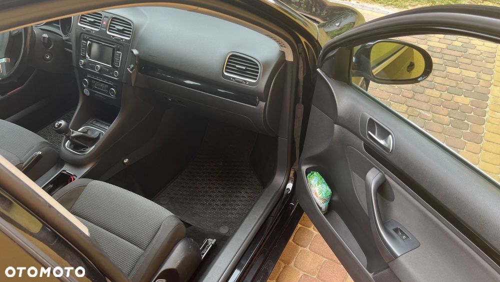 Volkswagen Golf VI 2.0 TDI Comfortline - 16