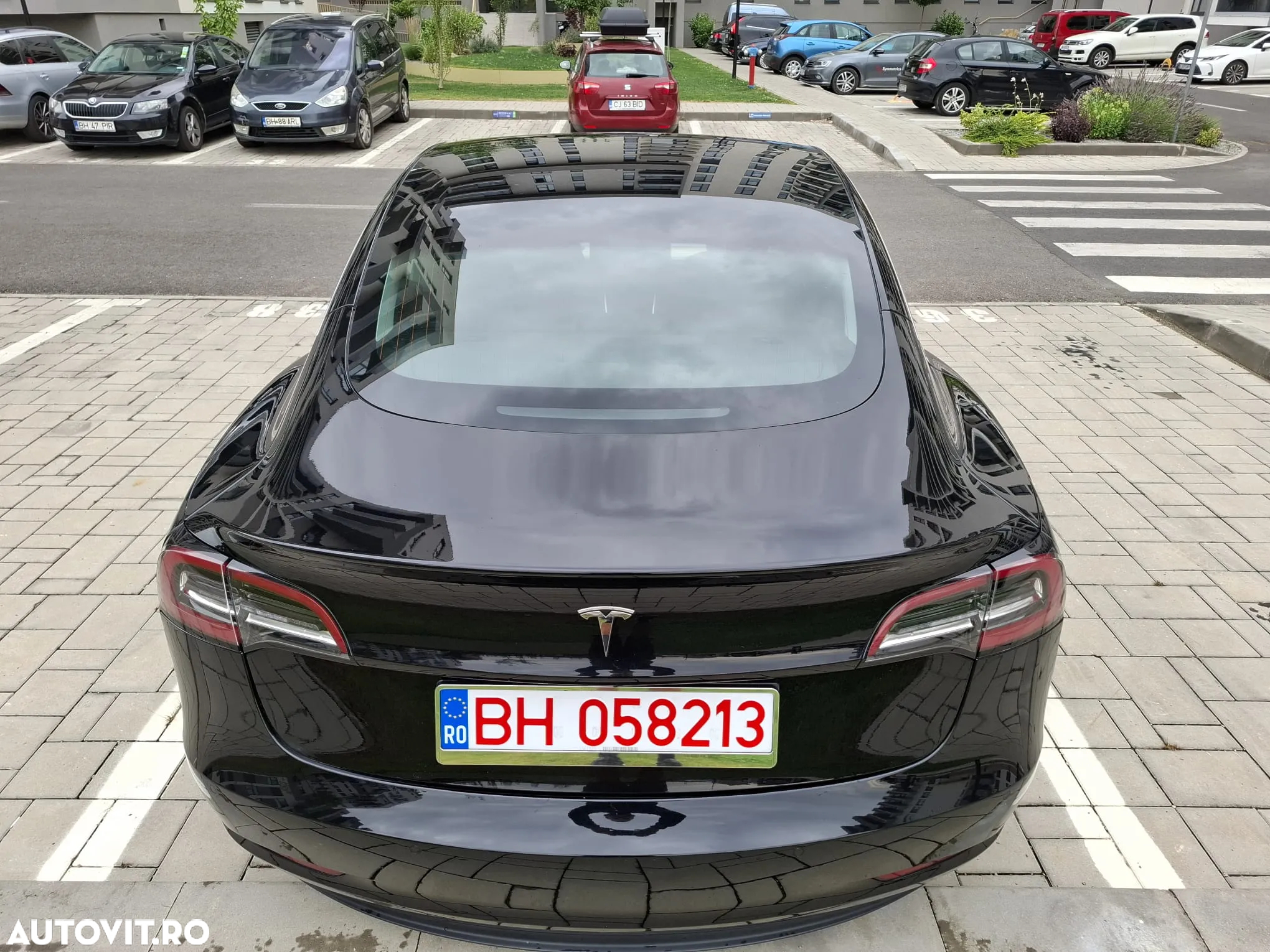 Tesla Model 3 - 9