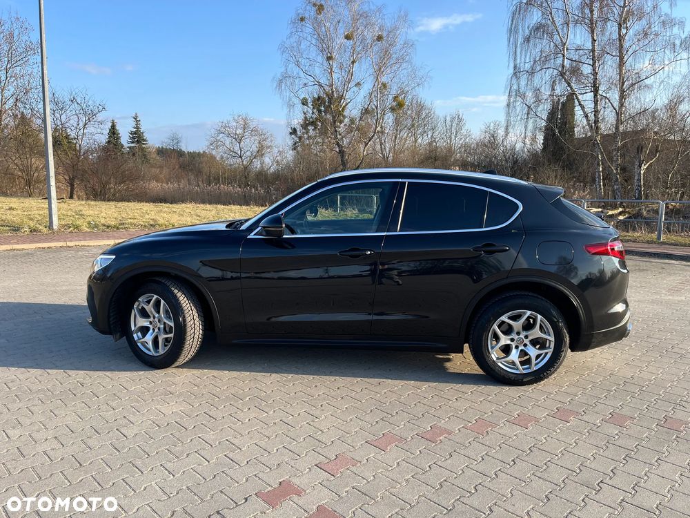 Alfa Romeo Stelvio 2.0 Turbo 16V AT8-Q4 - 2