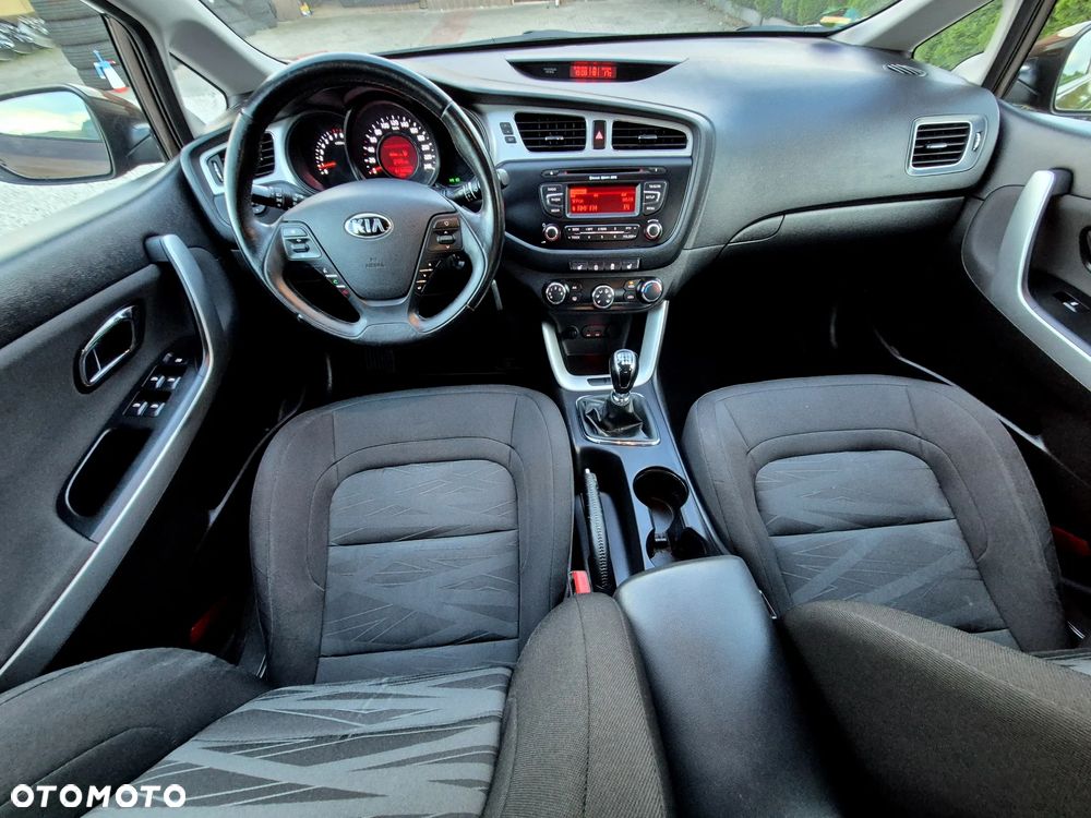 Kia Ceed 1.4 CVVT Attract plus - 4