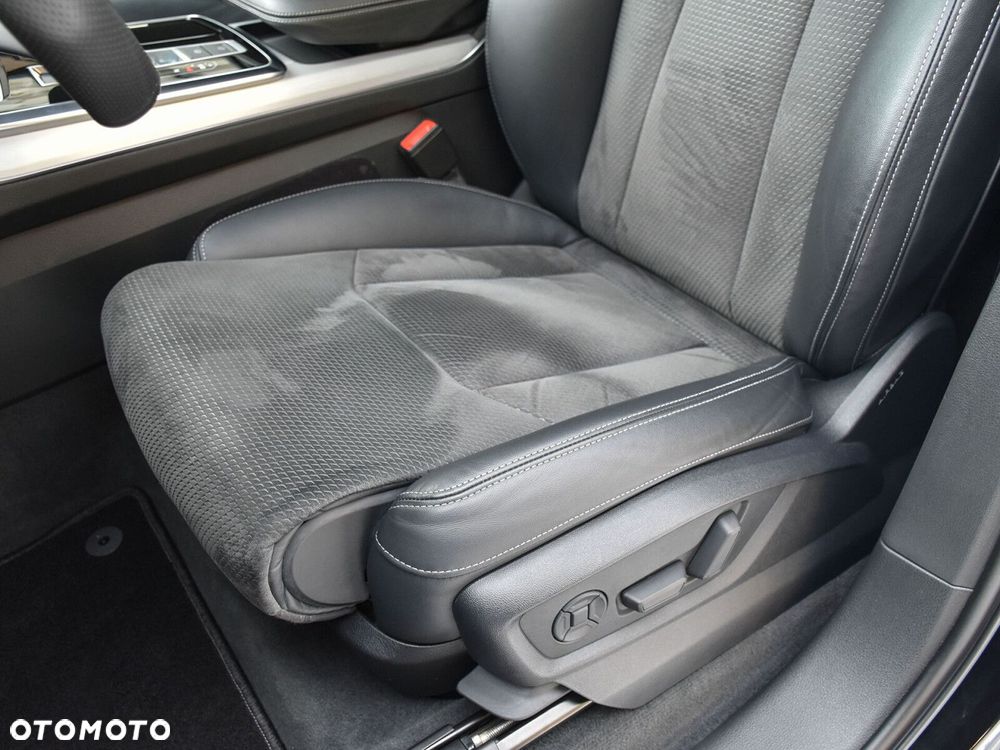 Audi SQ7 - 14