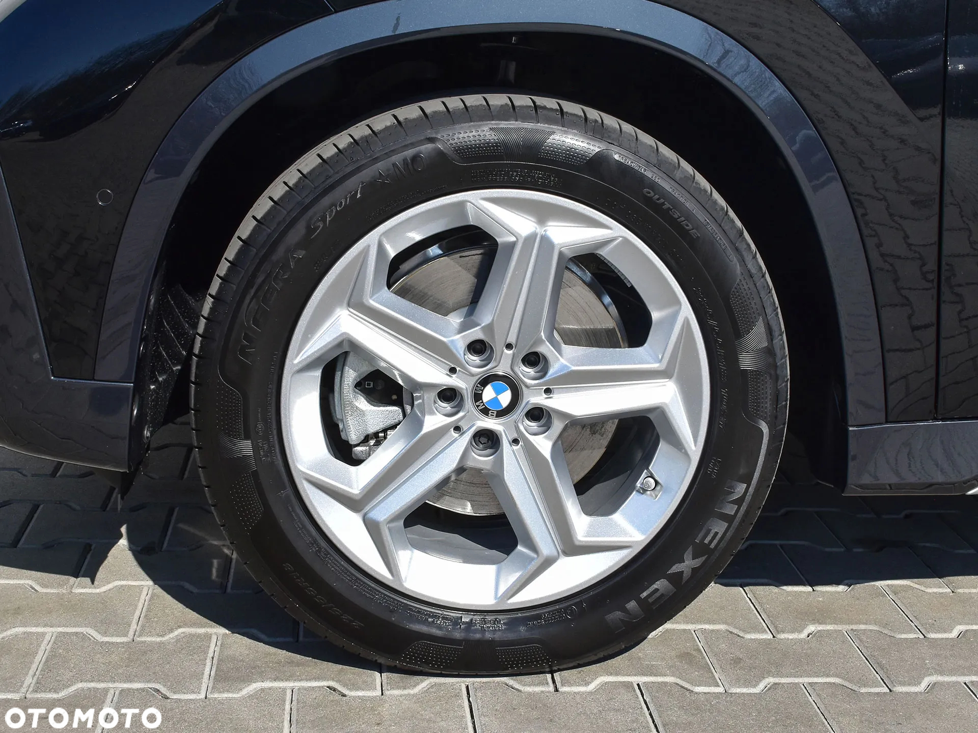 BMW X1 sDrive18i xLine - 12