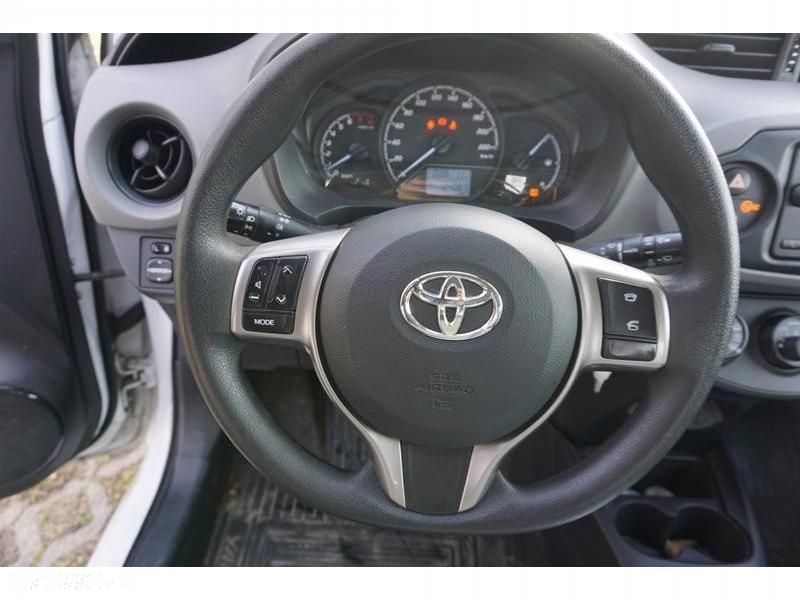 Toyota Yaris - 19