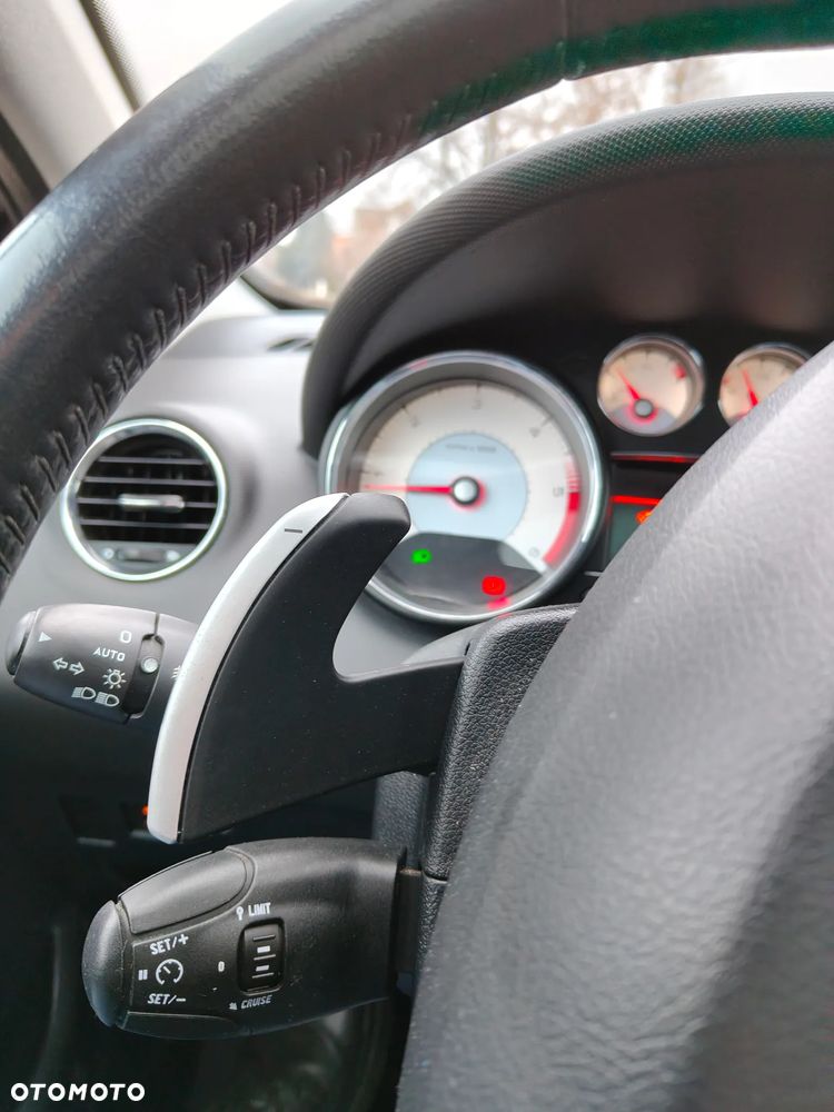 Peugeot 308 HDi FAP 110 EGS6 Business Line Niveau 1 - 25
