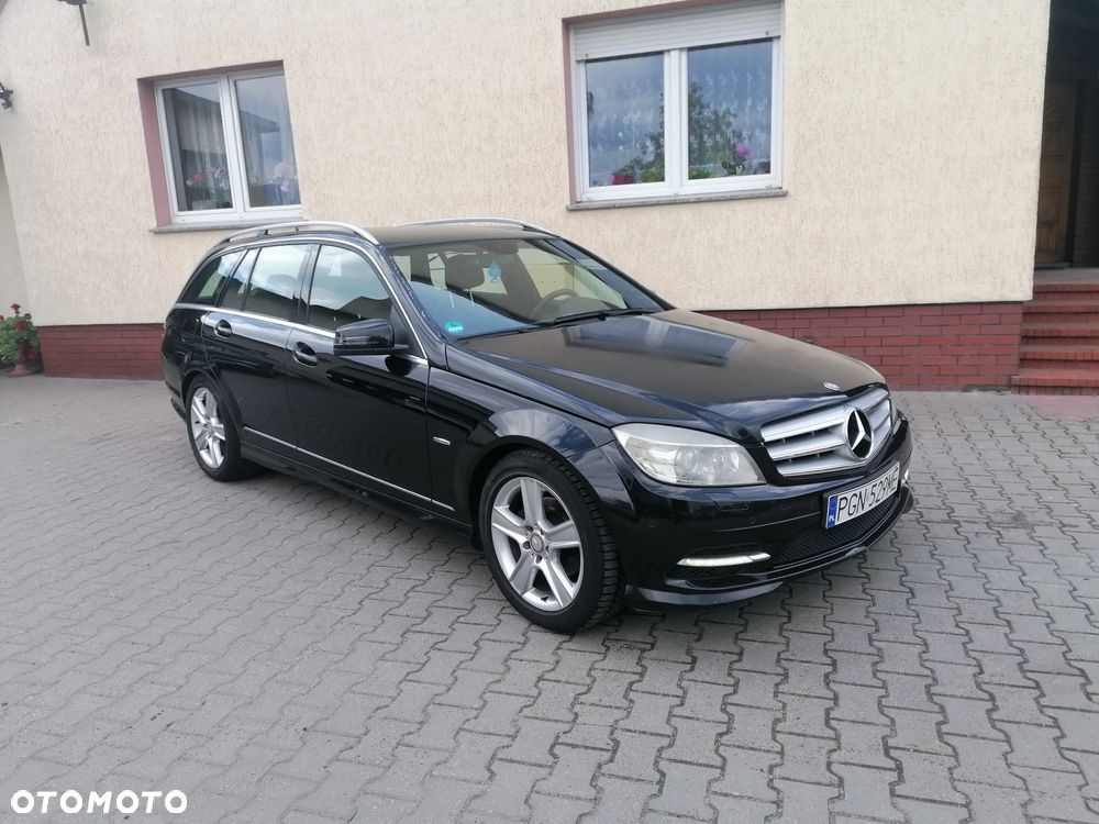 Mercedes-Benz Klasa C 220 CDI DPF (BlueEFFICIENCY) Avantgarde - 1