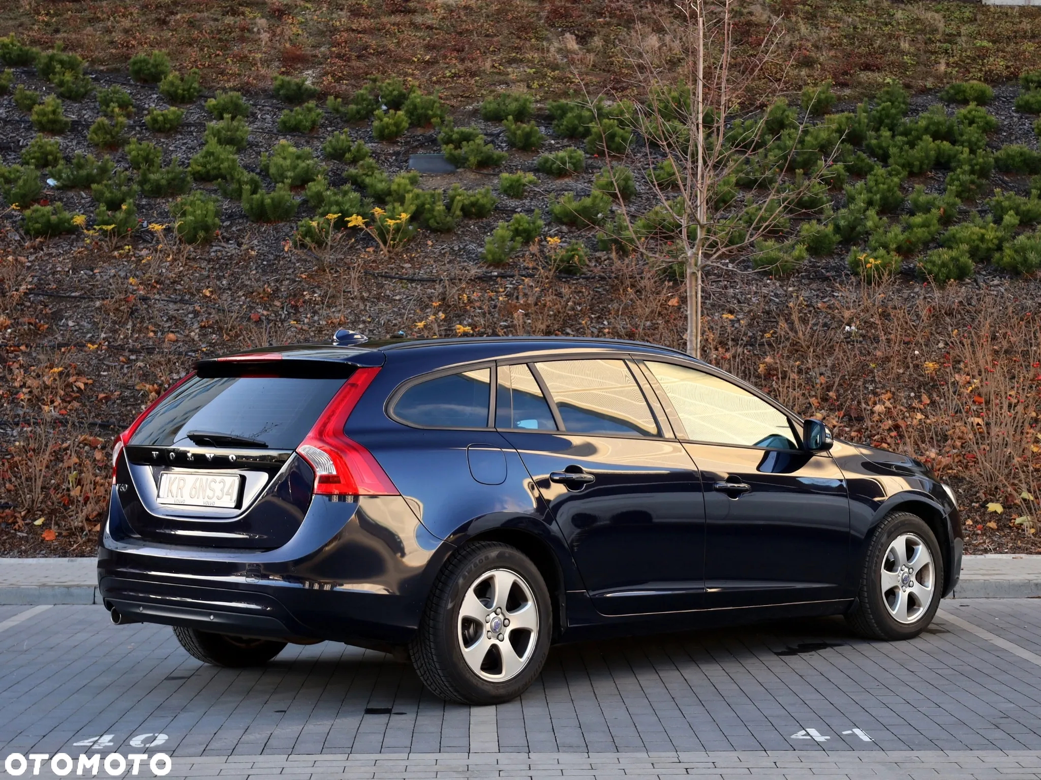 Volvo V60 D2 Drive-E Momentum - 19