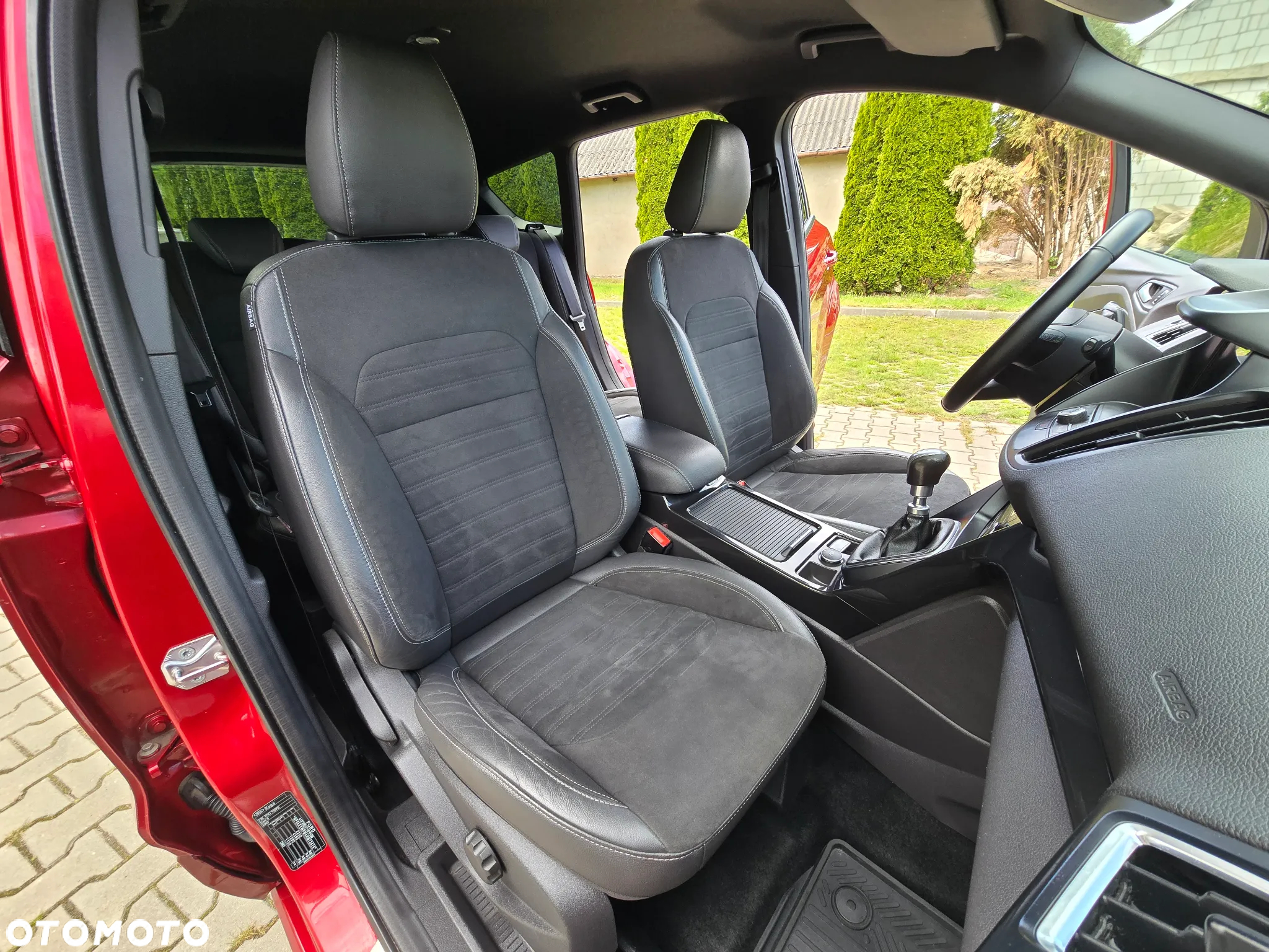 Ford Kuga 2.0 TDCi AWD ST-Line - 23