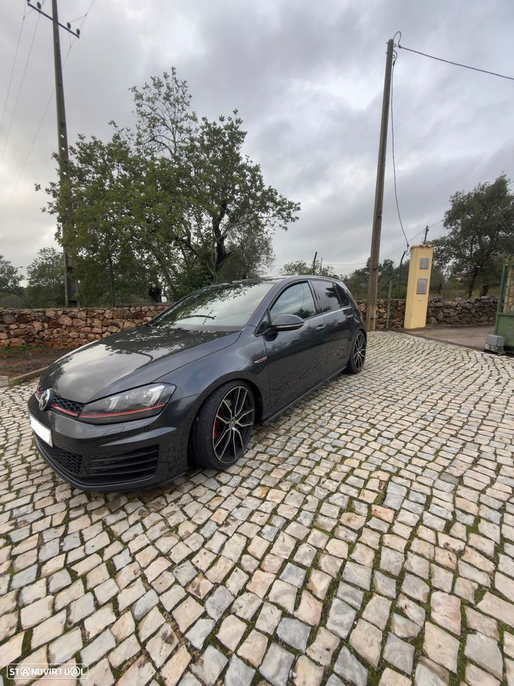 VW Golf GTI Performance BlueMotion - 3