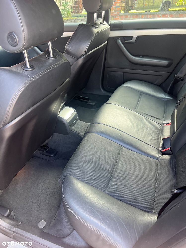 Audi A4 Avant 2.0 TDI DPF - 12