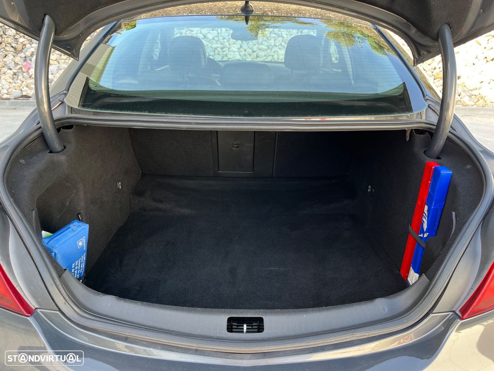 Opel Insignia 2.0 CDTI executive S/S - 25