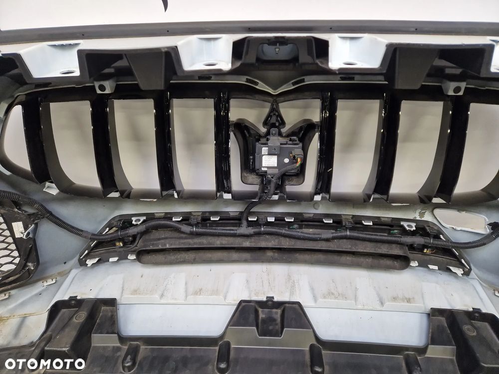 Zderzak przód przedni Maserati Grecale GT - 19