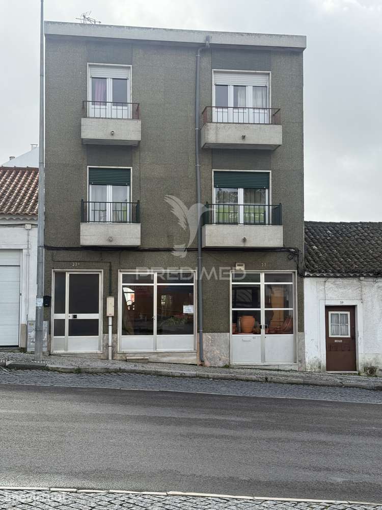 Apartamento T2 com 117 m² no centro do Cartaxo - Grande imagem: 3/16