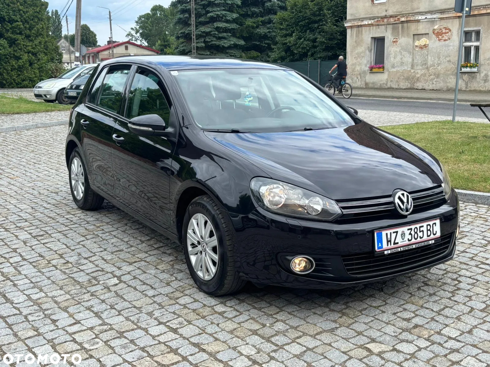 Volkswagen Golf VI 1.6 TDI Comfortline - 2