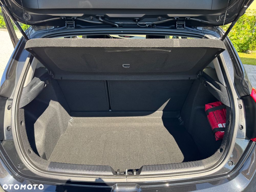 Kia Ceed 1.6 GDI Dream-Team Edition - 32