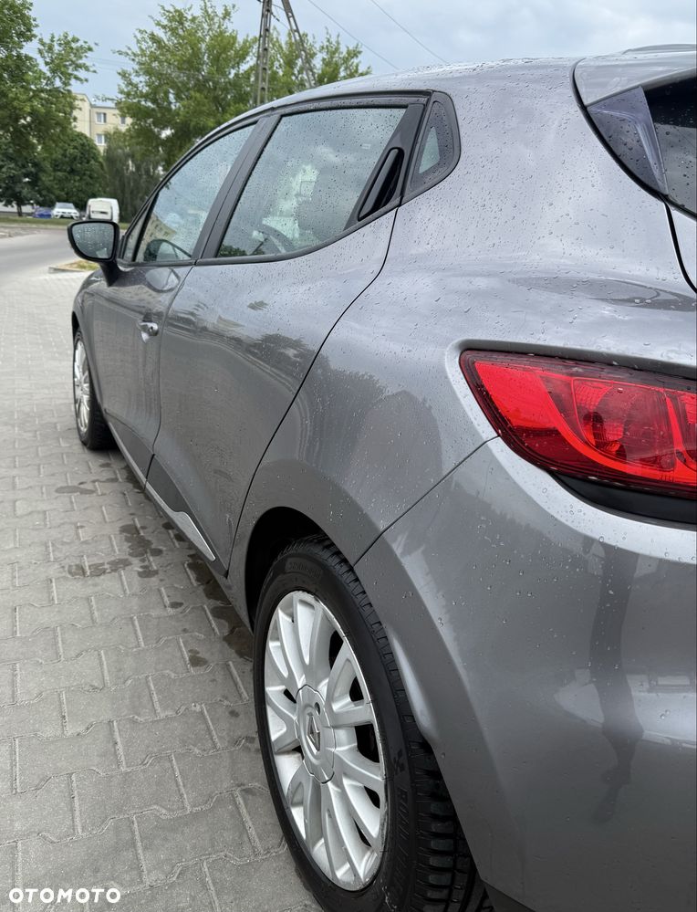 Renault Clio - 6