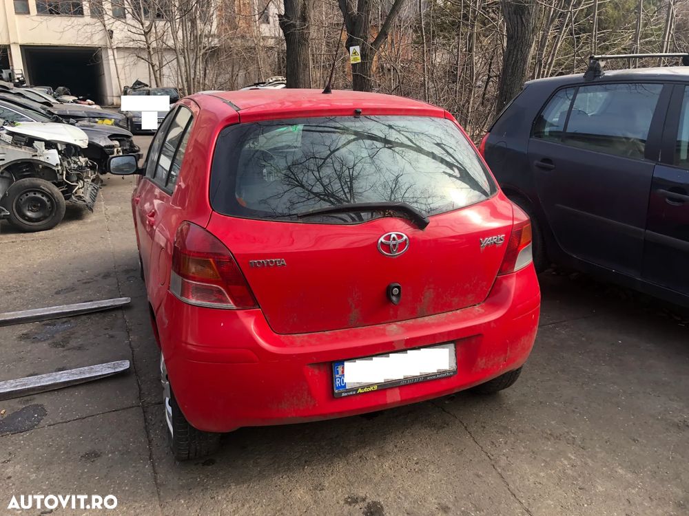 Stop stanga spate Toyota Yaris 2009 4 usi - 5