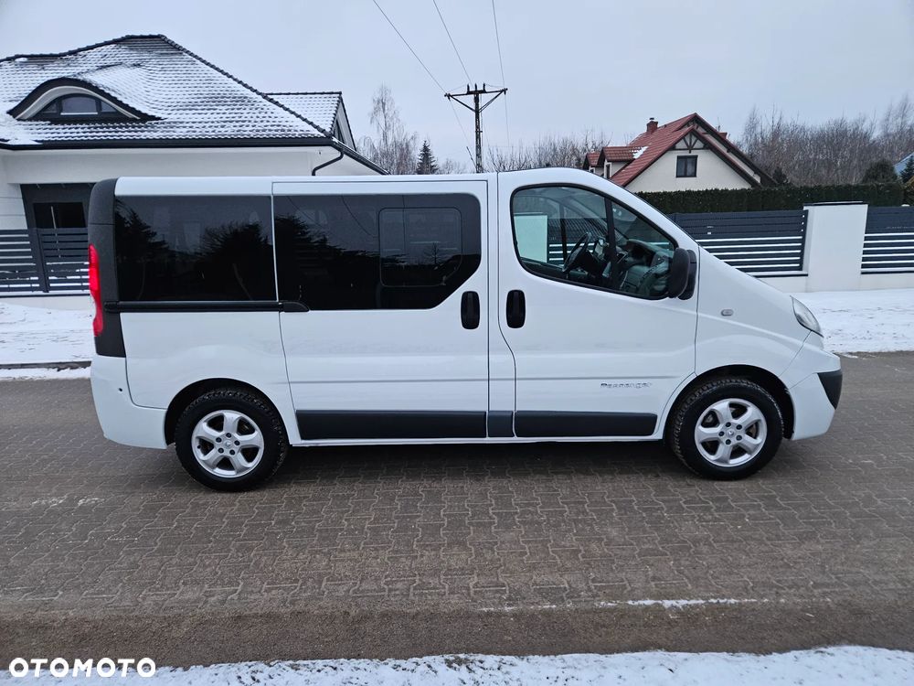 Renault Trafic Passenger Expression - 5