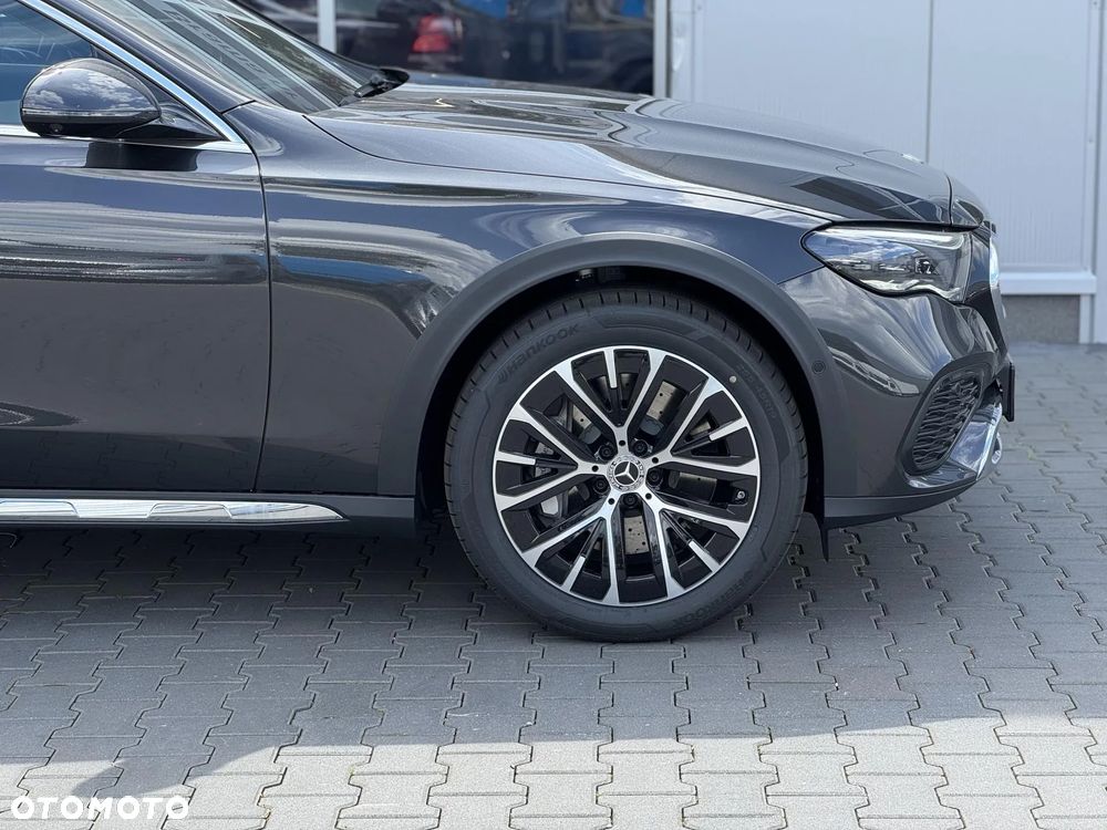 Mercedes-Benz Klasa E 220 d 4Matic 9G-TRONIC - 8