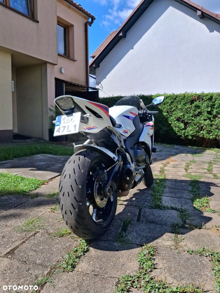 Honda CBR - 8