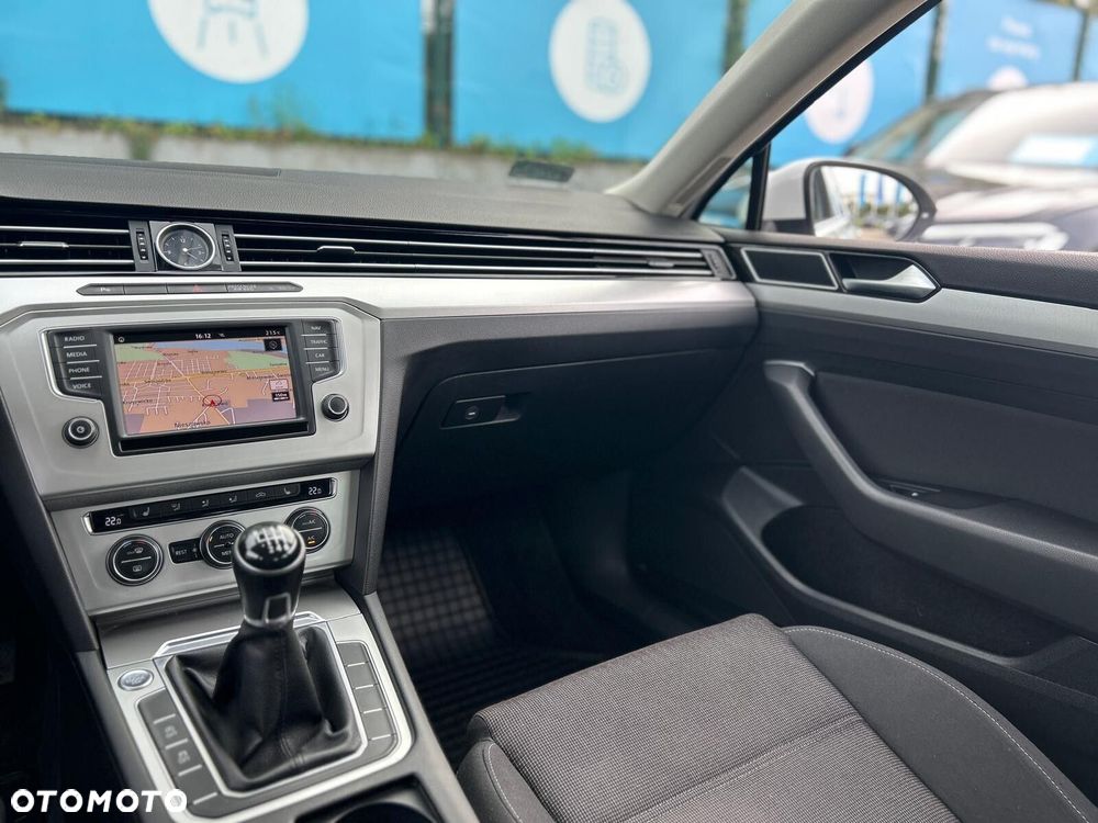 Volkswagen Passat 1.8 TSI BMT Comfortline - 20