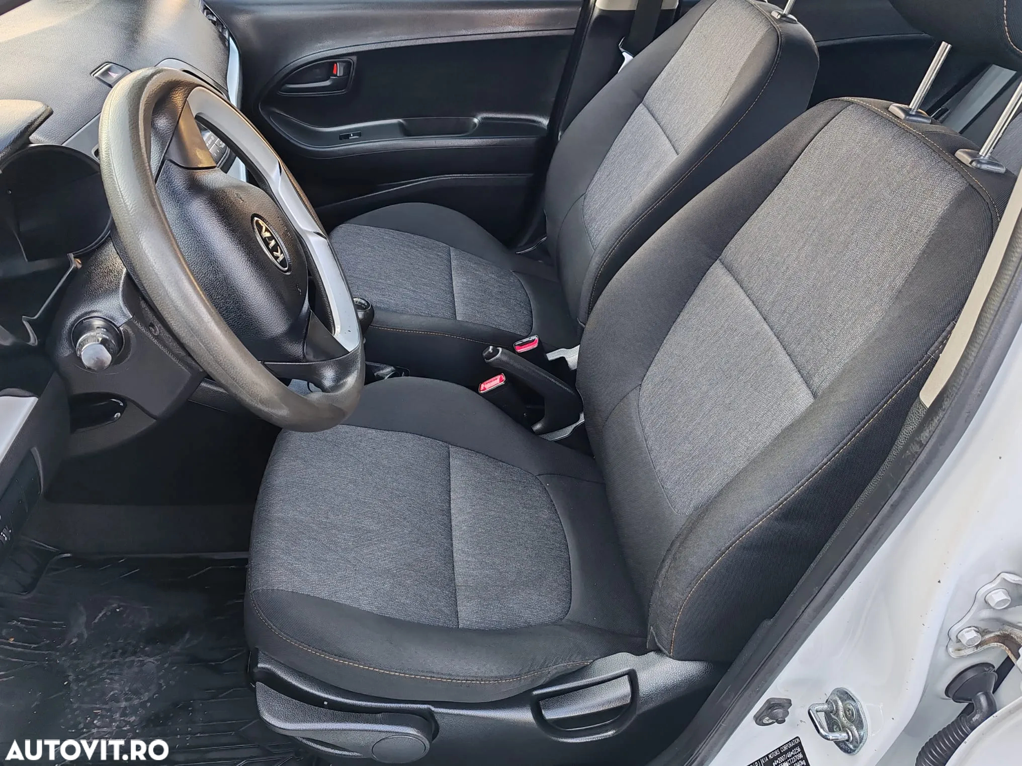 Kia Picanto - 12