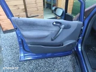 Mercedes-Benz Klasa A 160 Avantgarde - 9