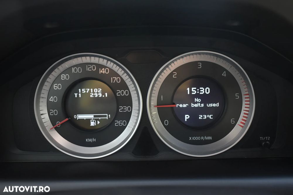 Volvo XC 60 - 6