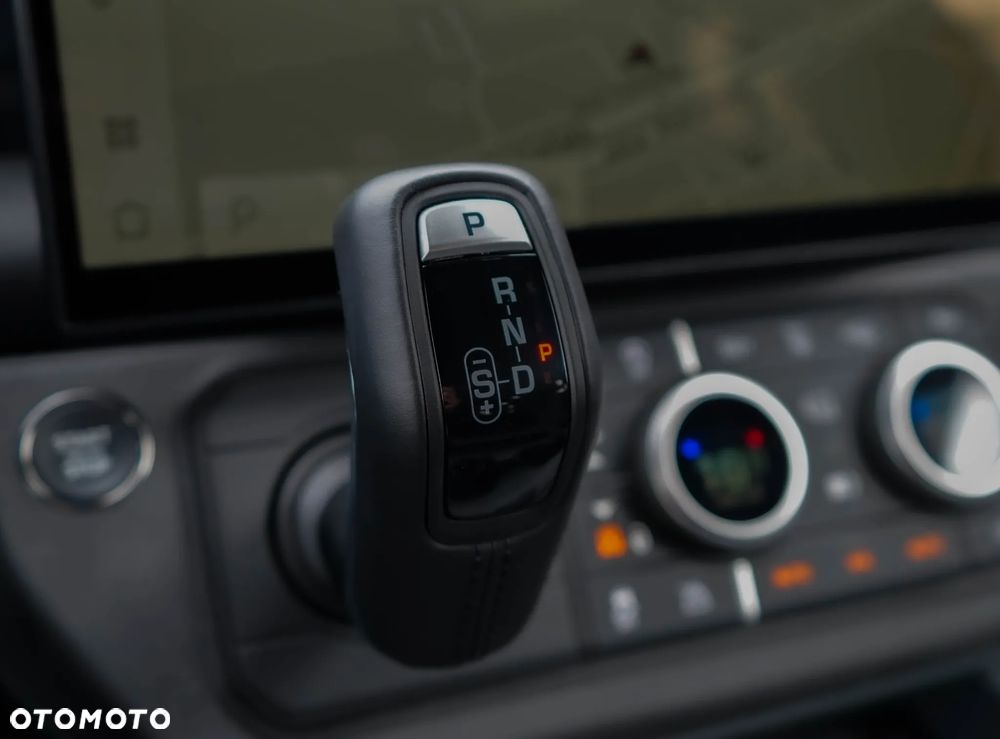 Land Rover Defender 3.0 D350 mHEV X-Dynamic SE - 21
