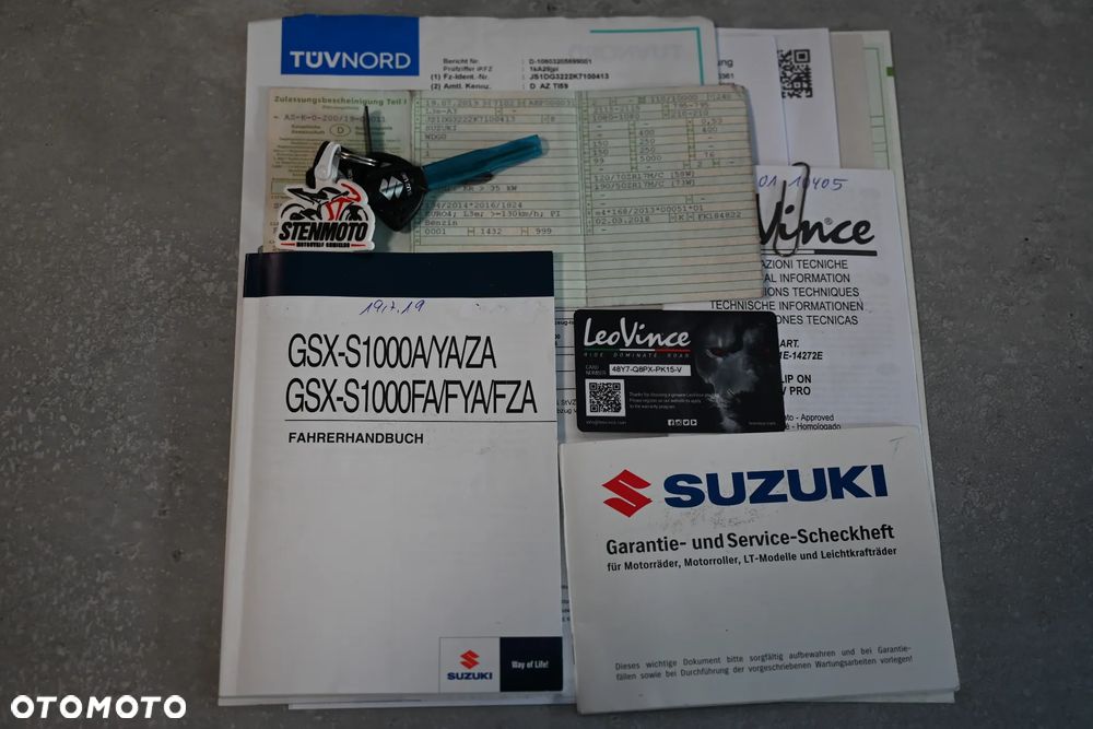 Suzuki GSX - 19