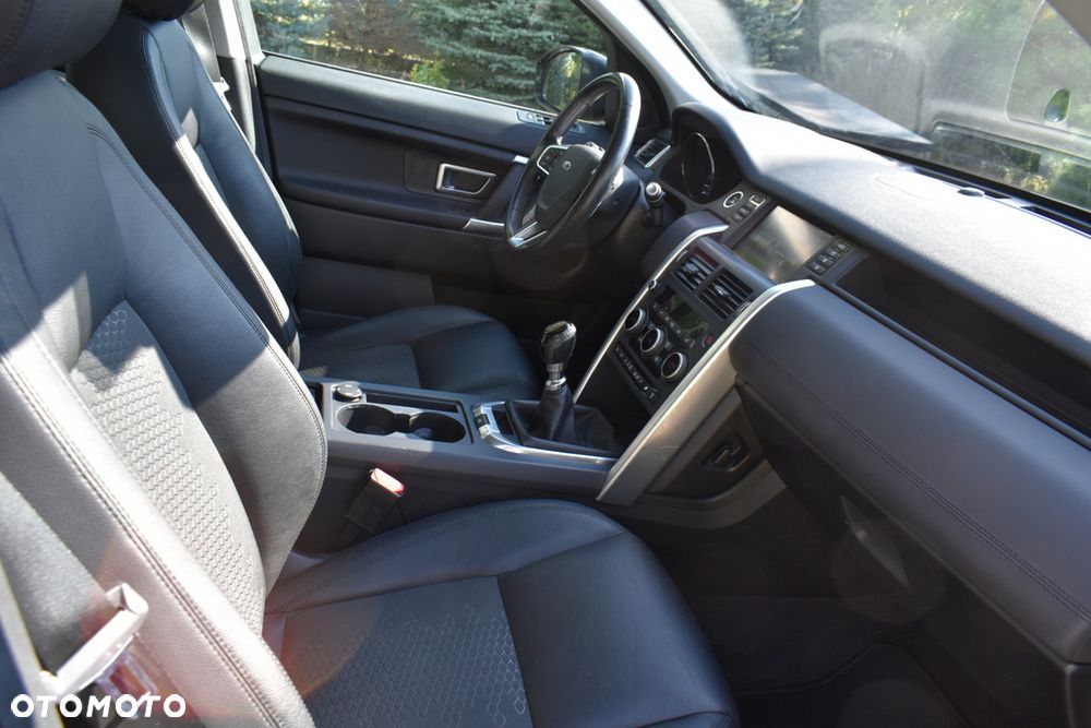 Land Rover Discovery Sport TD4 HSE - 15