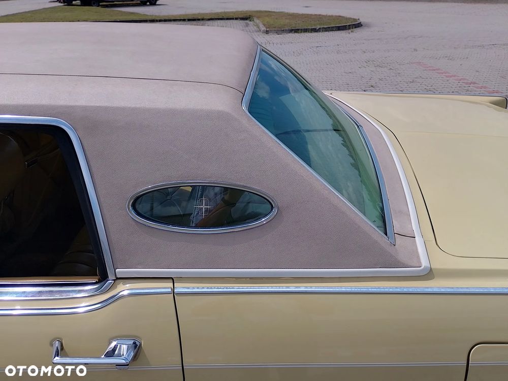 Lincoln Continental - 13