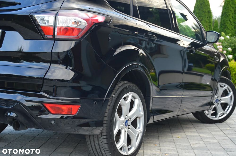 Ford Kuga 2.0 TDCi 4x4 ST-Line - 17