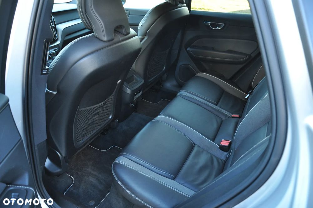 Volvo XC 60 D4 Geartronic RDesign - 8