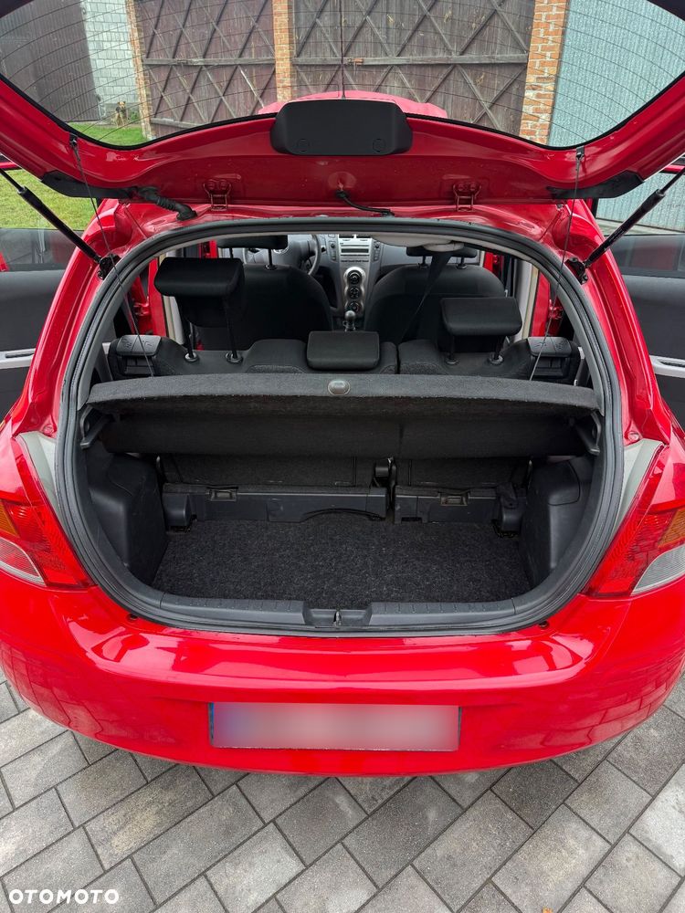 Toyota Yaris - 15