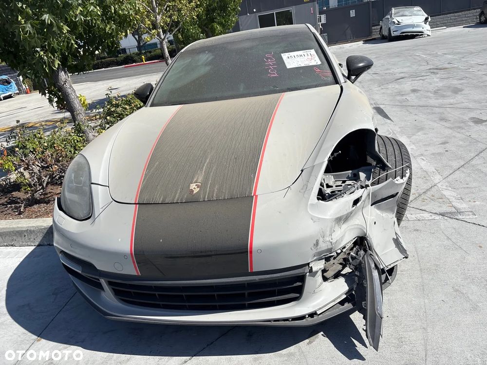 Porsche Panamera - 9