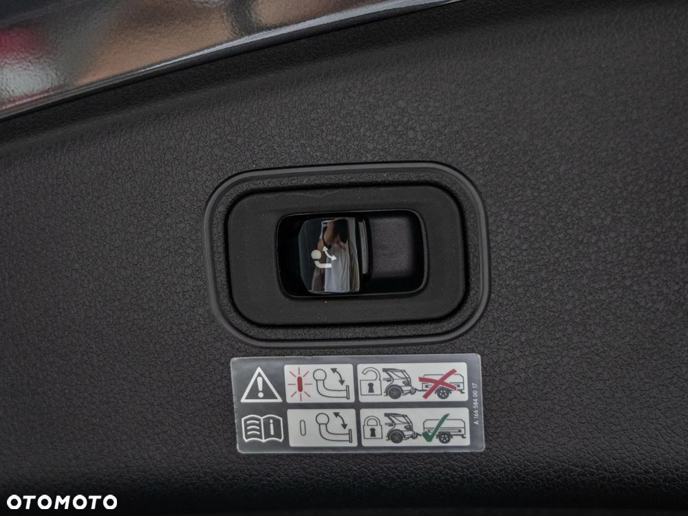 Mercedes-Benz CLE 300 mHEV 4-Matic AMG Line - 23